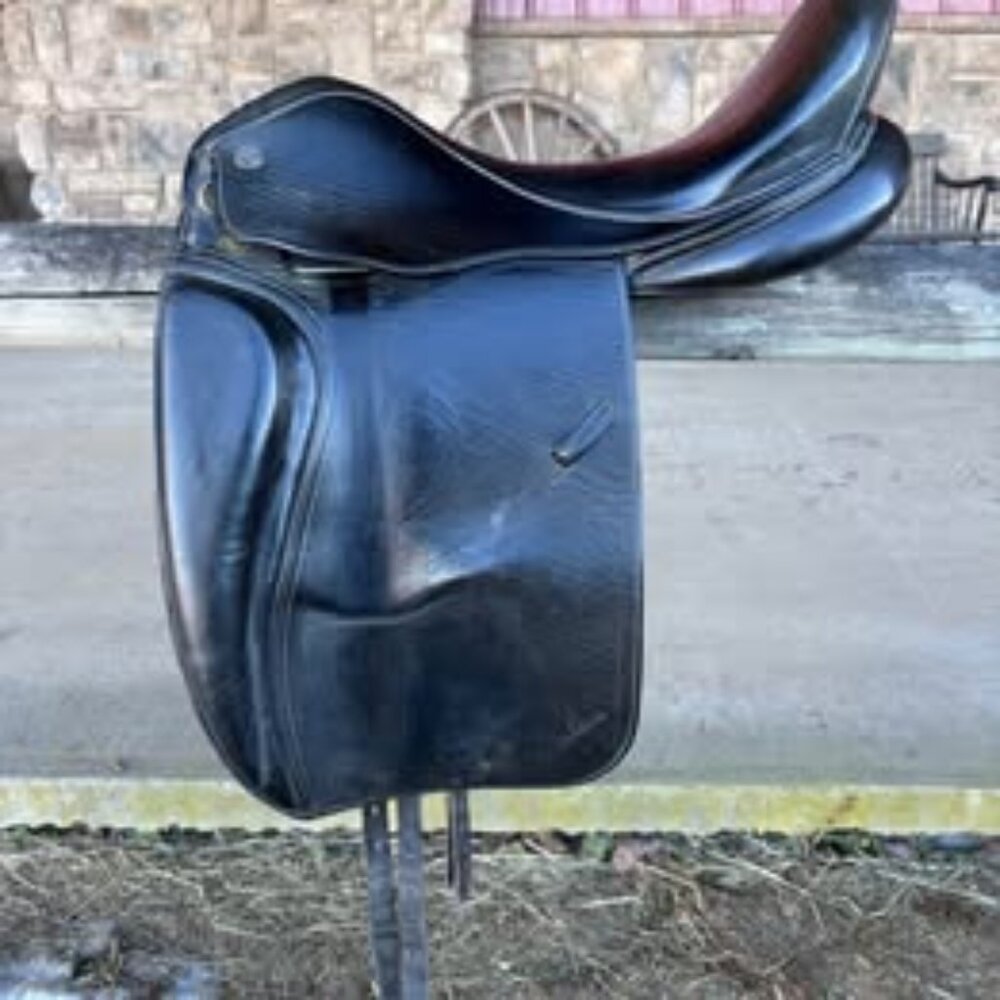 M. Toulouse Dressage Saddle - 18.5” Wide